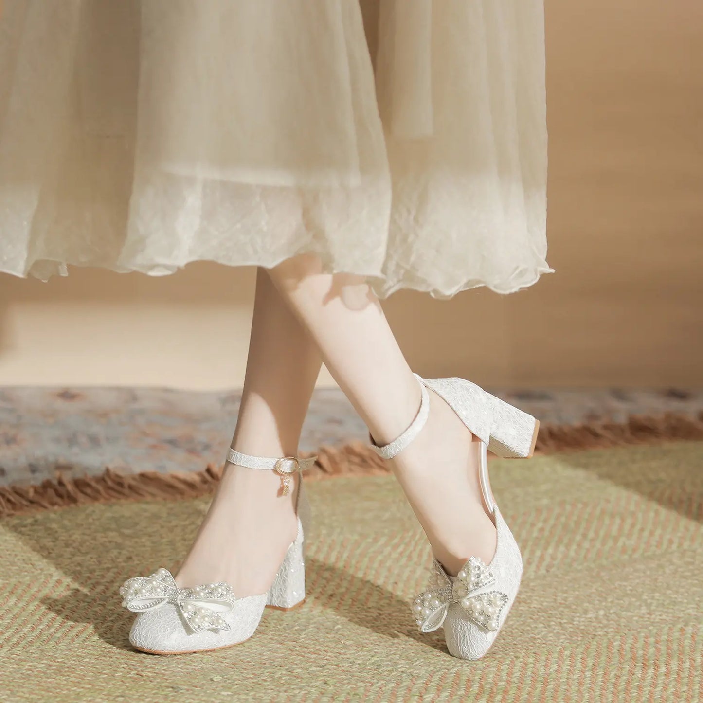 Vintage Lace Pearl Bow Block Heel Bridal Pumps