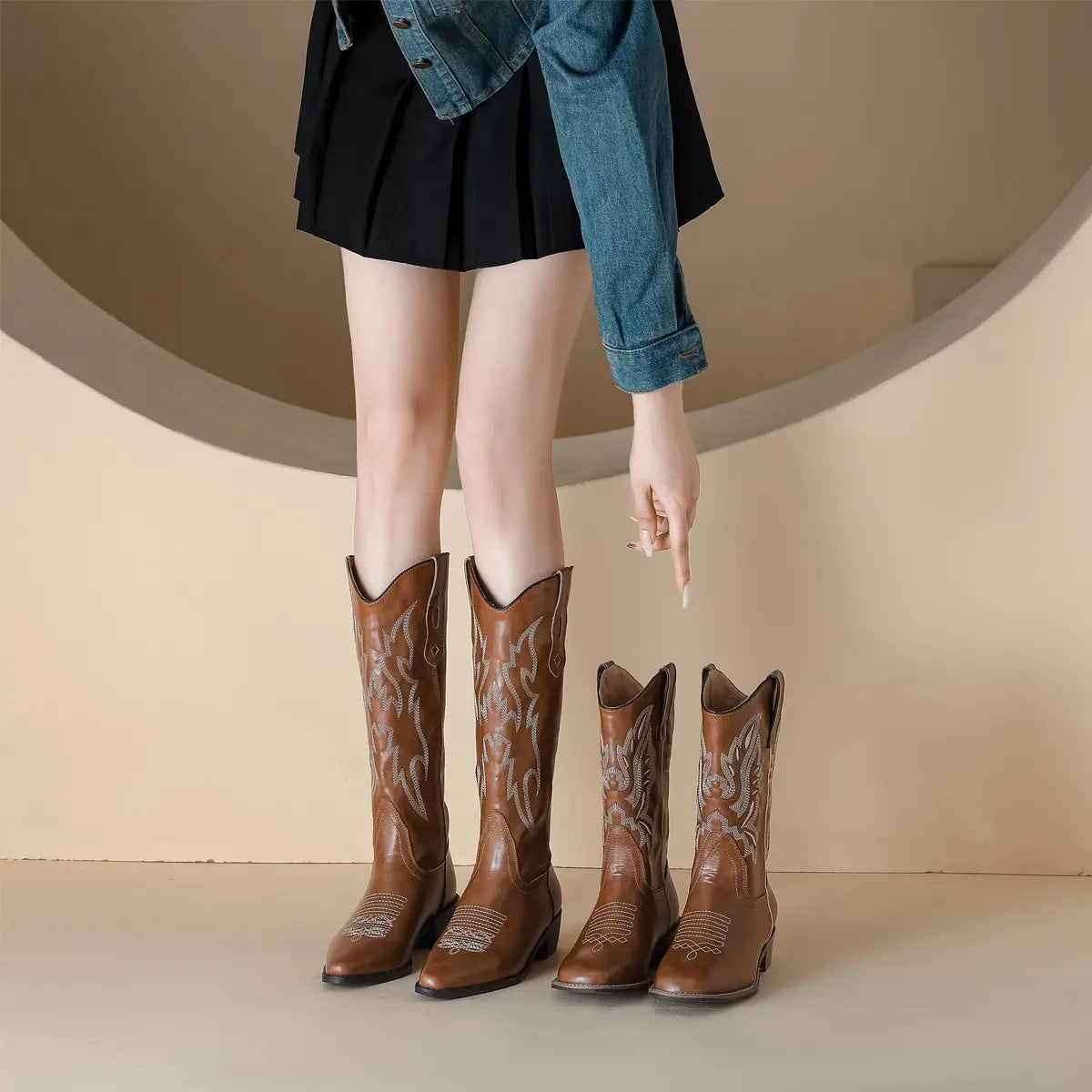 Vintage Embroidered Western Cowboy Boots Block Heel