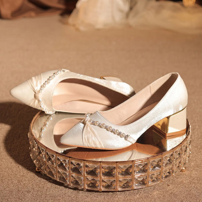 Vintage Pearl Embellished Pointed Toe Wedding Pumps