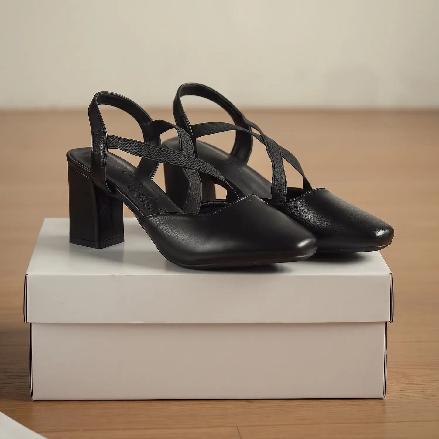 Vintage Criss-Cross Strap Block Heel Slingback Pumps